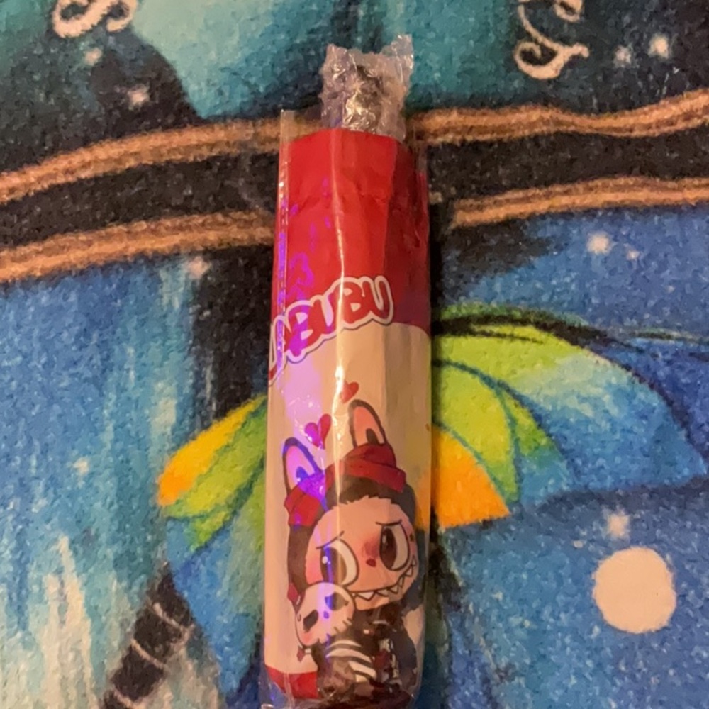 Umbrella with labubu & boyfriend - Picture 3 of 3